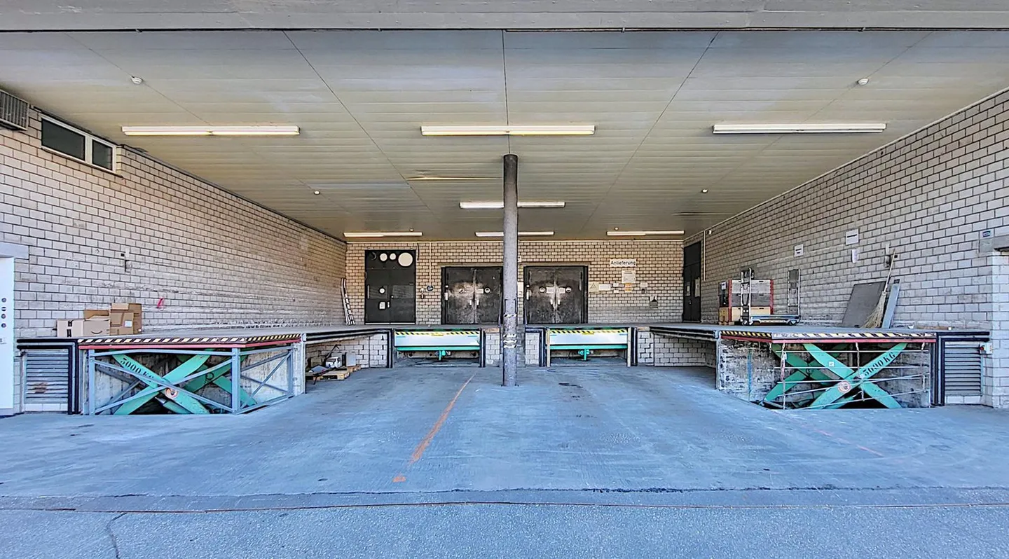 Office space for rent - Photo 4 of 7