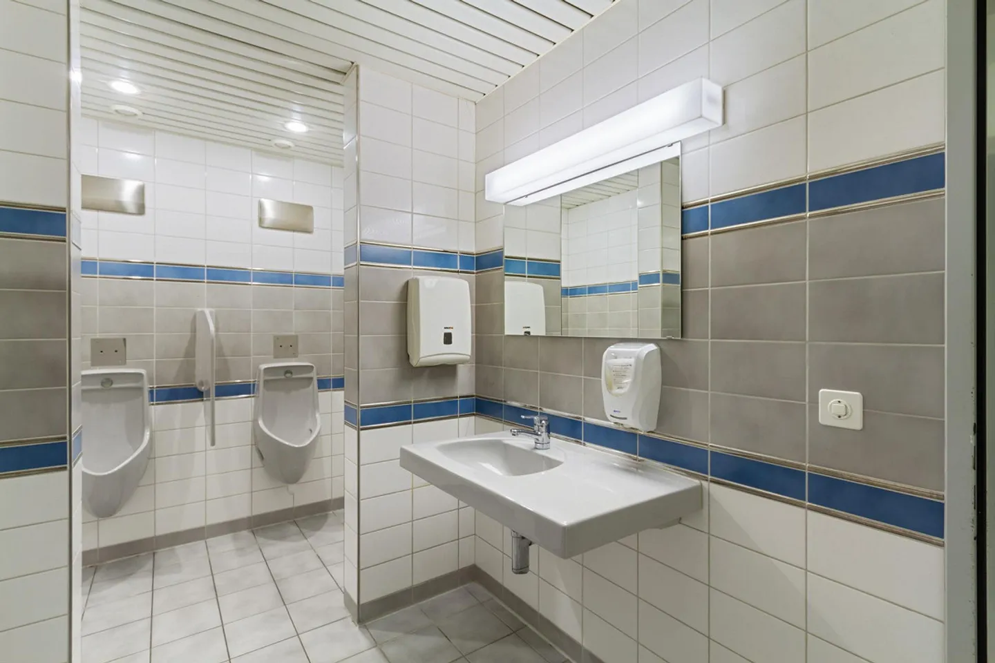 Espace de bureau agrandi avec une flexibilité maximale et une infrastructure attrayante... - Photo 9 sur 13