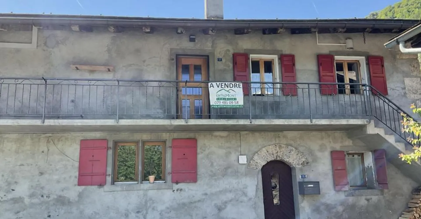 Wohnung und Grundstück zum Verkauf im Dorf Vollèges - Foto 3 von 8