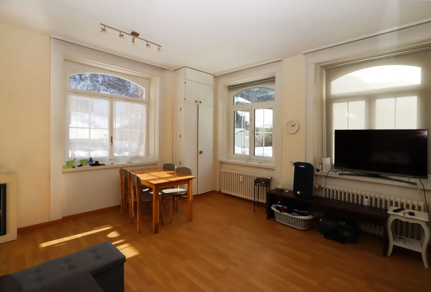 Detached and charming multi-family house in a sunny location in Linthal, municipality of Glarus Süd - Photo 7 of 23