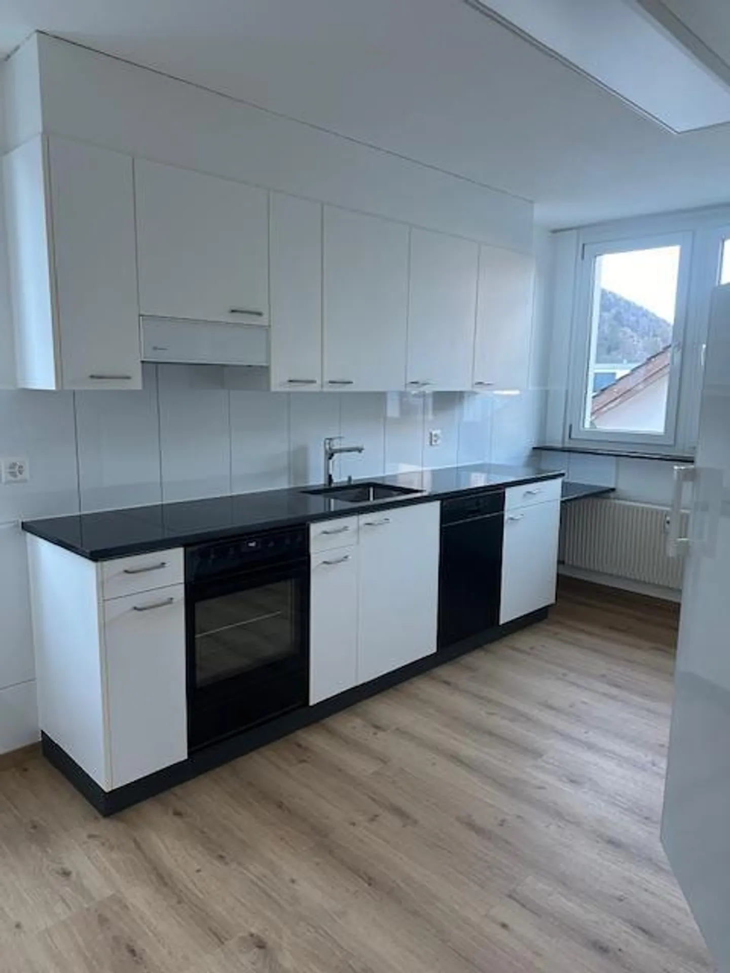 Appartamento d'epoca di 4 stanze al 3° piano / senza ascensore - Foto 5 di 15