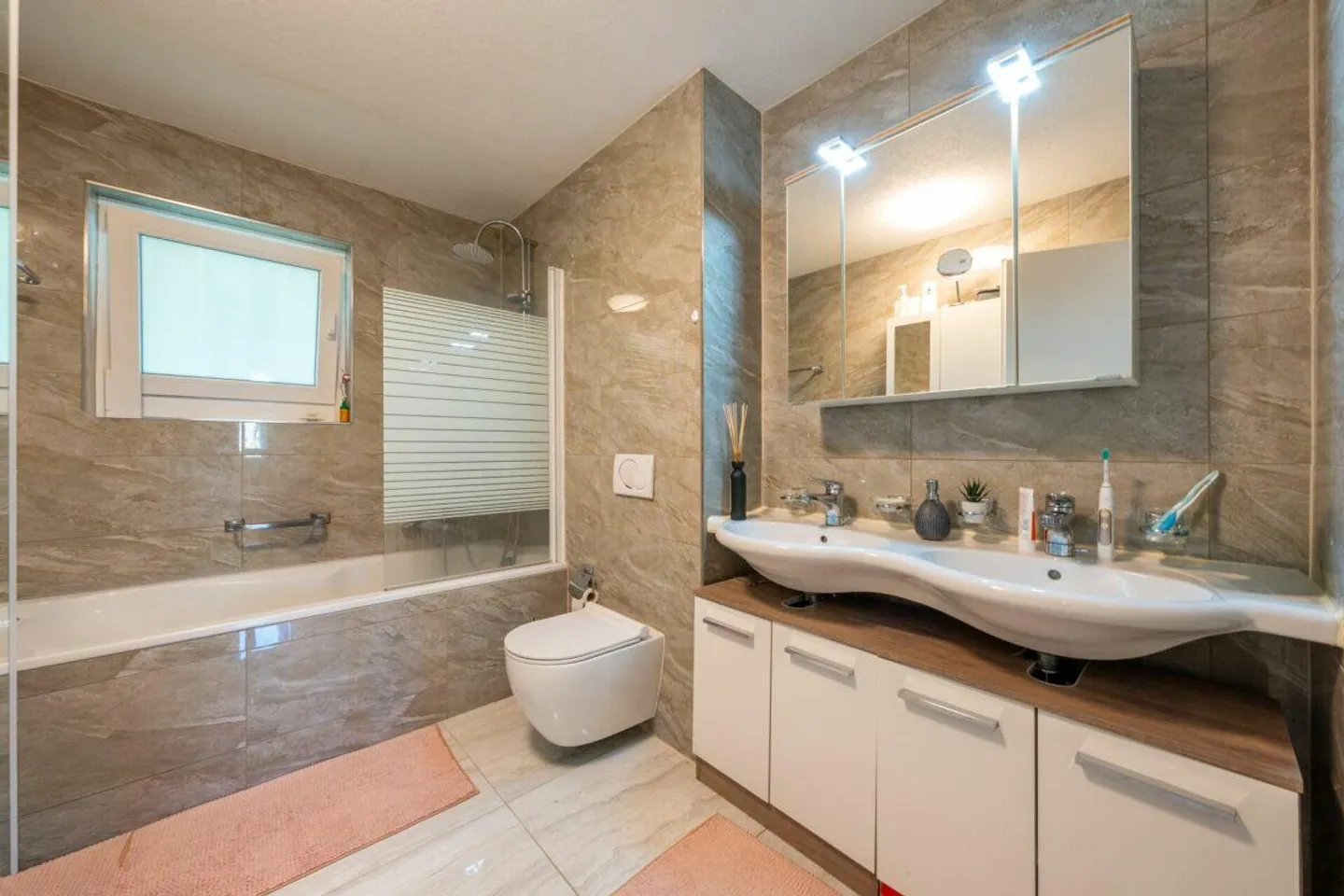 Luxuswohnung mit Seeblick - Foto 6 von 13