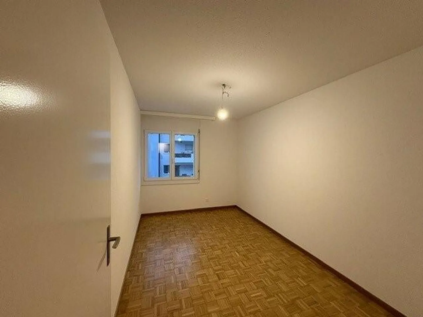Central 3.5-room apartment is looking for you! - Photo 4 of 12