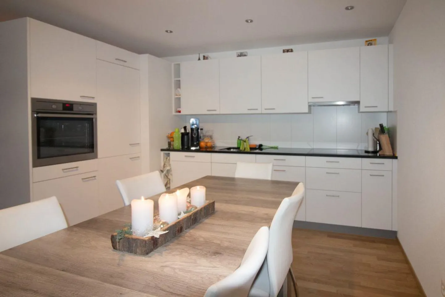 Appartement 2½ pièces ultra moderne dans un emplacement central - Photo 1 sur 6