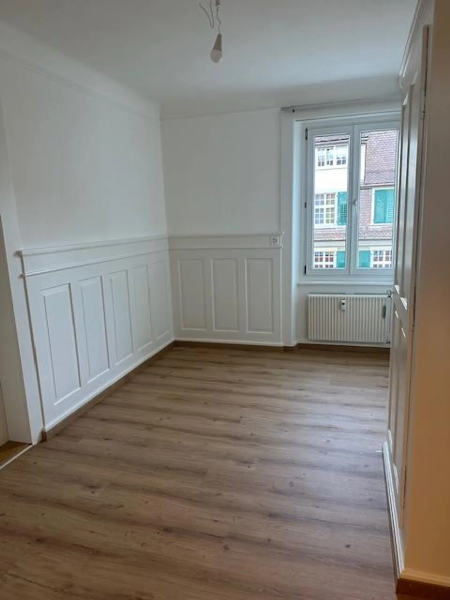 Appartamento d'epoca di 4 stanze al 3° piano / senza ascensore - Foto 12 di 15