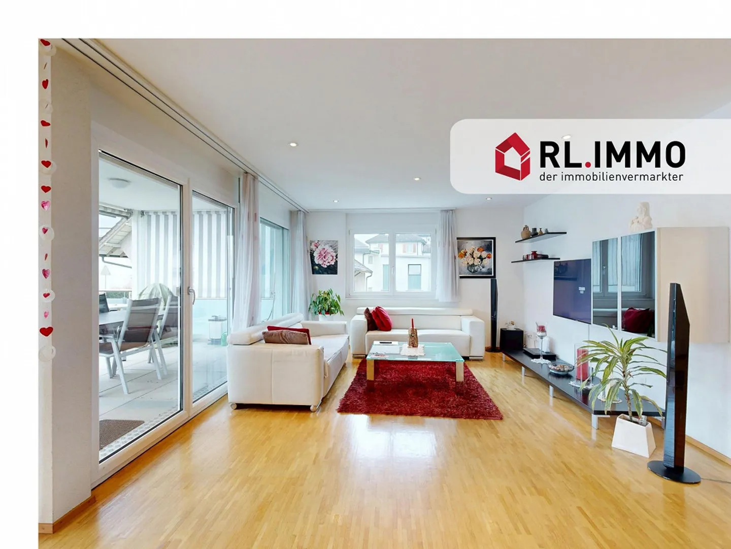 Appartement confortable de 4,5 pièces dans un emplacement central de premier choix - Photo 1 sur 7