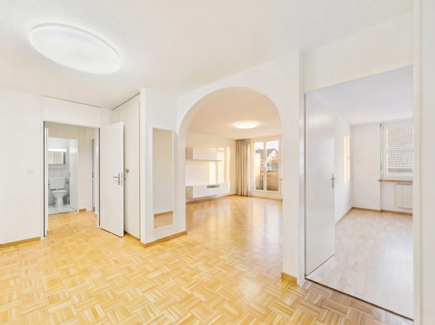 Sonnige Familienwohnung mit 2 Balkonen in Affoltern am Albis - Foto 1 di 12