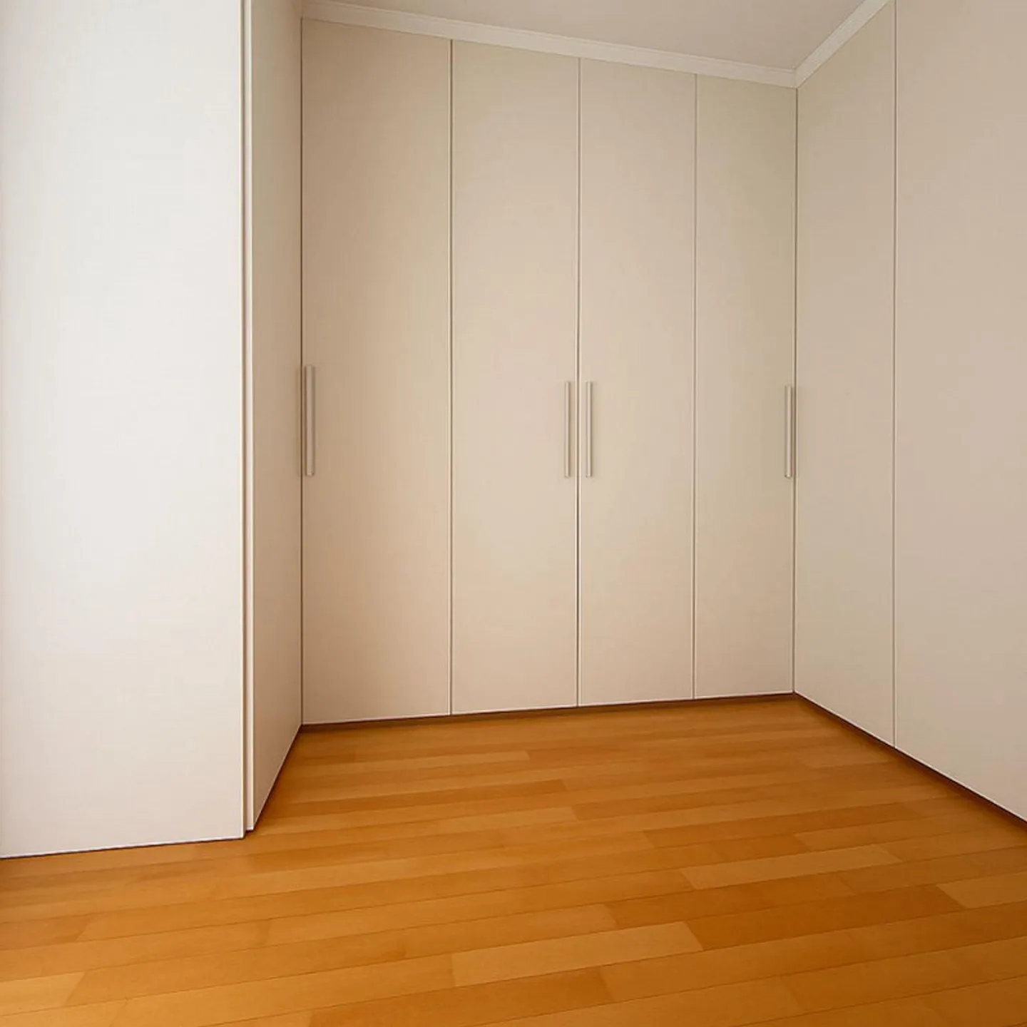 STABIO | VILLA IN PERFEKTEM ZUSTAND MIT PRIVATGARTEN - Foto 11 von 13