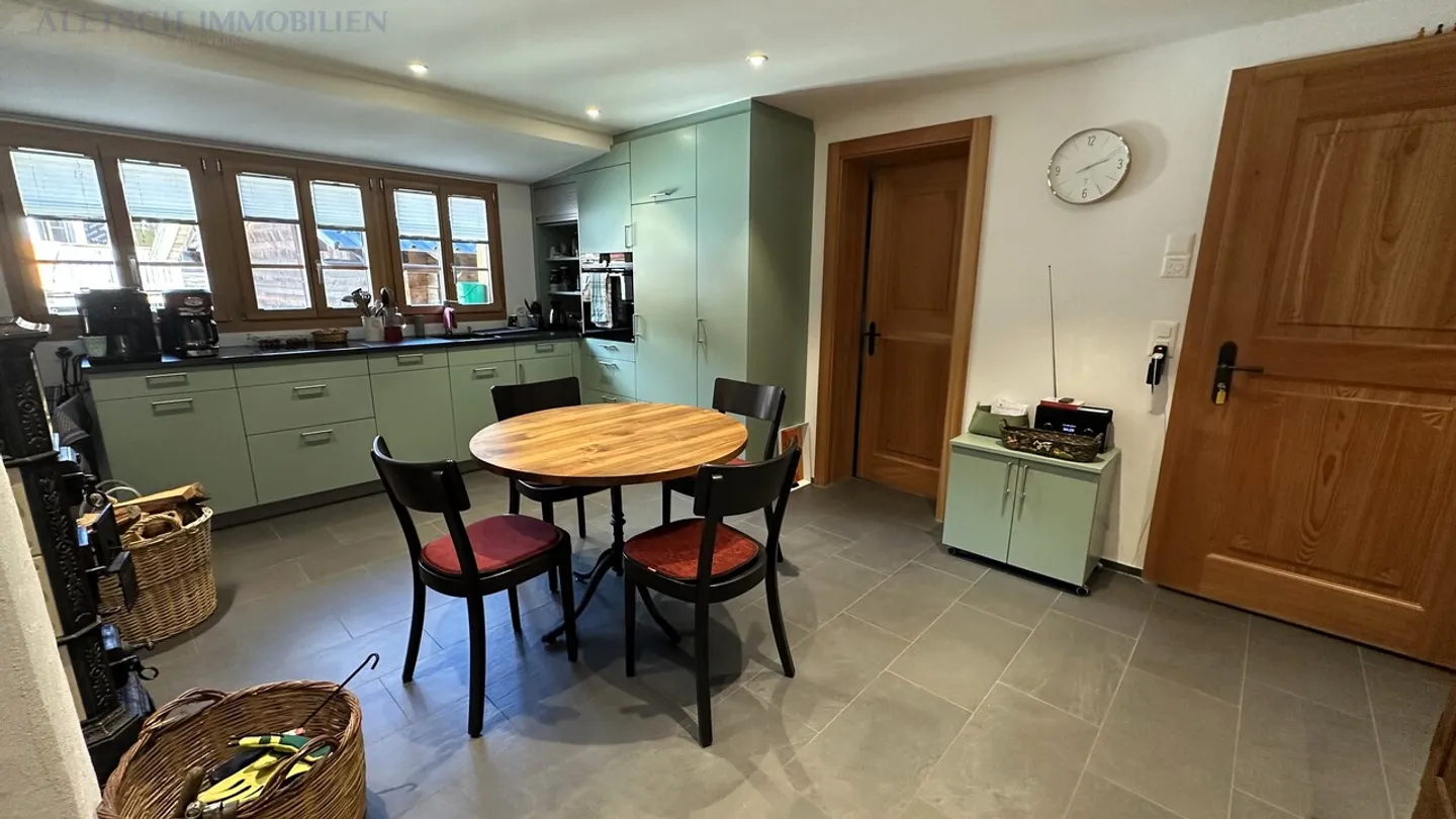 Casa multifamiliare rustica con annessi e dintorni a Mühlebach - Foto 6 di 30
