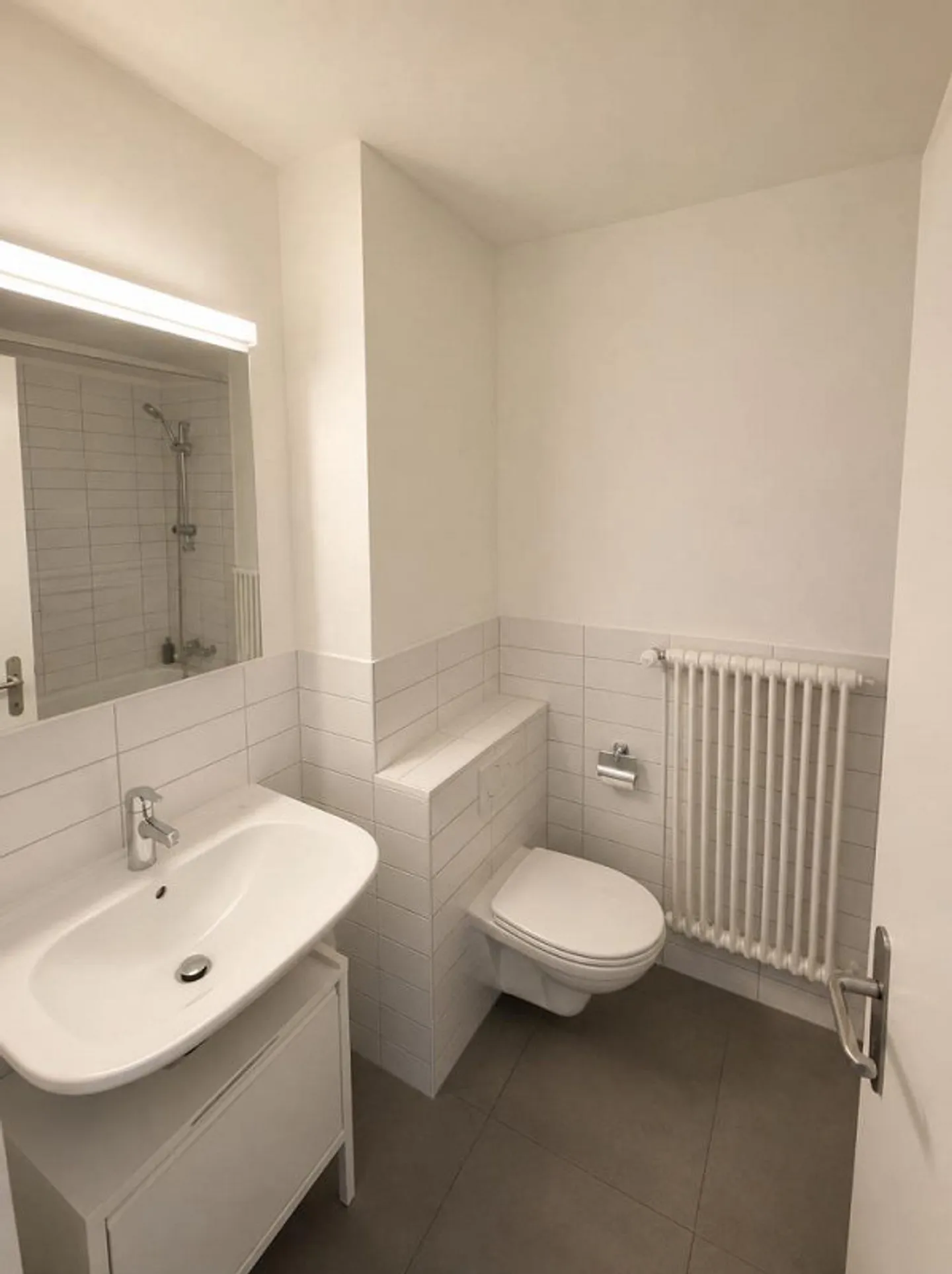 Charmante Wohnung in Schwerzenbach - Foto 6 von 7