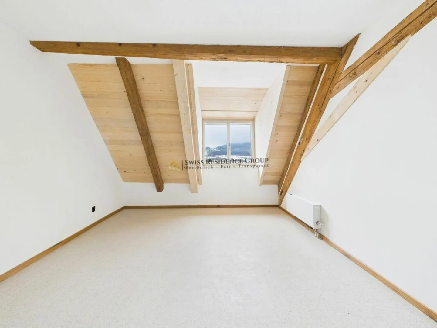 A Home with History and Future - Light and Quiet in Oetwil on the Limmat - Photo 3 of 17