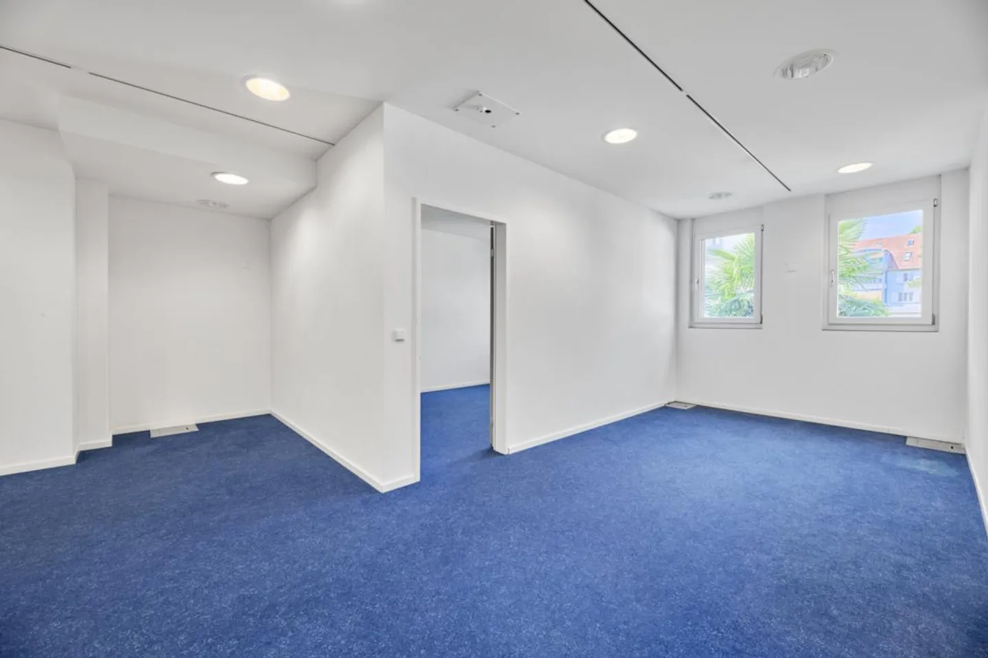 Luogo di azione con 256 m² pieni di possibilità a Binningen - Foto 10 di 13