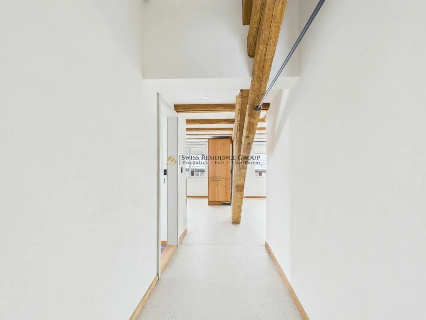 A Home with History and Future - Light and Quiet in Oetwil on the Limmat - Photo 4 of 17