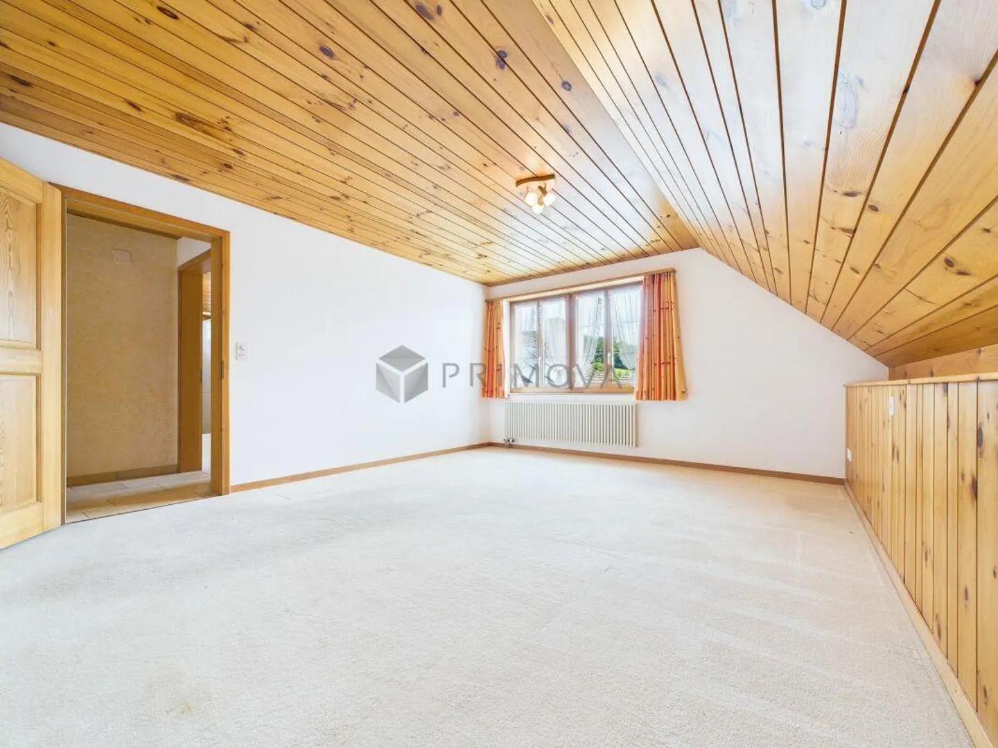 Con vista sull'Eiger, Mönch e Jungfrau: 275 m² di spazio per vivere, praticare e lavorare - tutto insieme. - Foto 14 di 18
