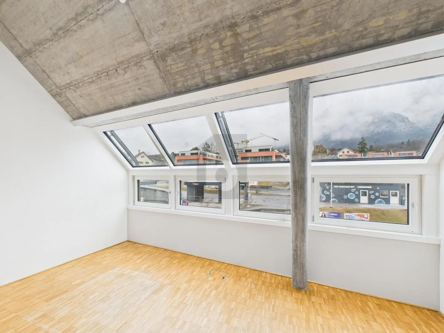 MODERN AND SPACIOUS IN A CENTRAL LOCATION - Photo 2 of 6