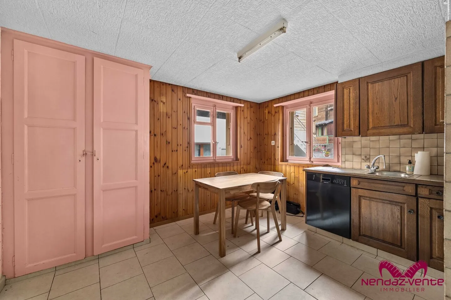Casa di paese con due appartamenti da ristrutturare a Beuson - Foto 5 di 24