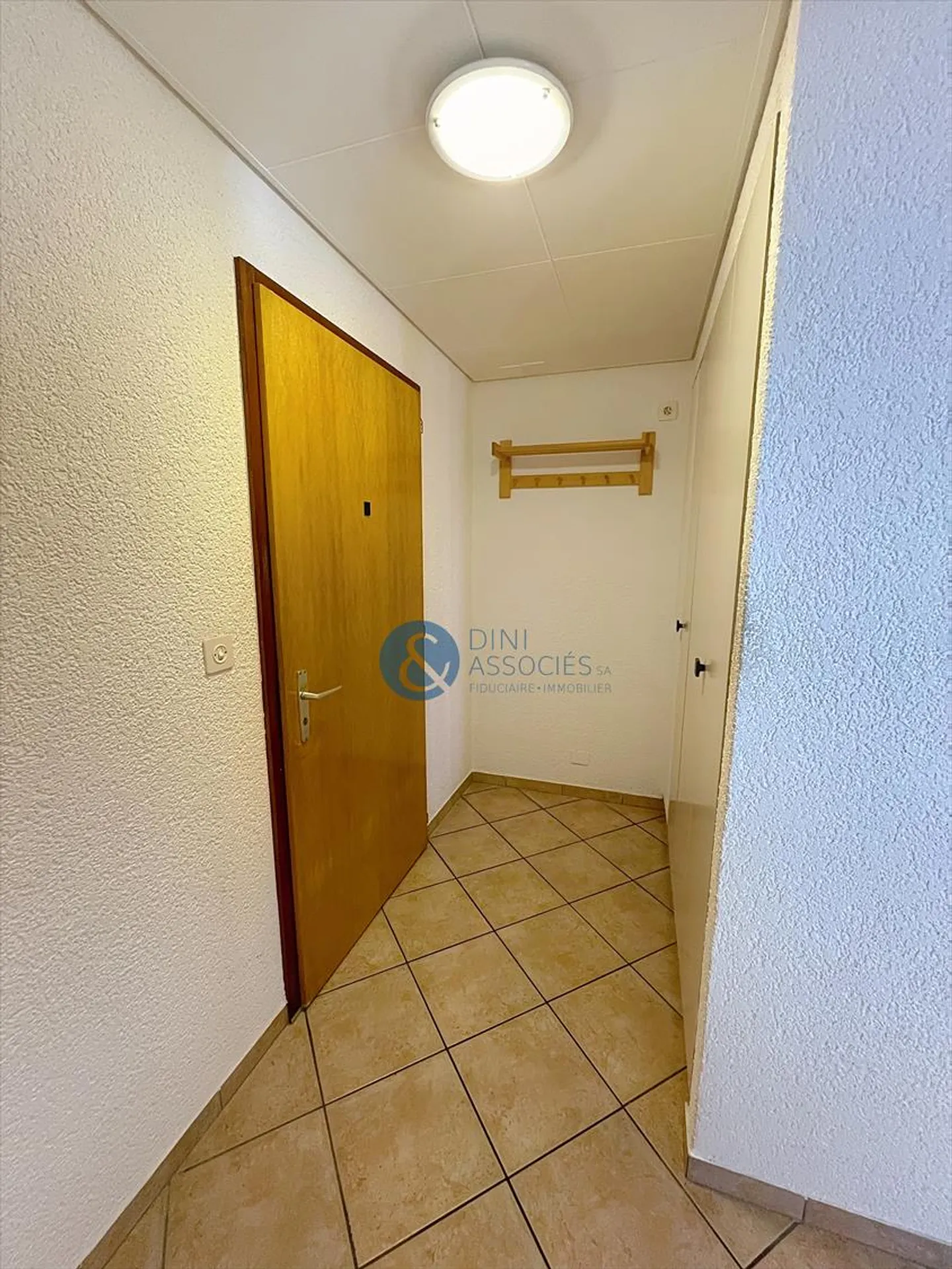 2,5-Zimmer-Wohnung - Foto 2 von 10