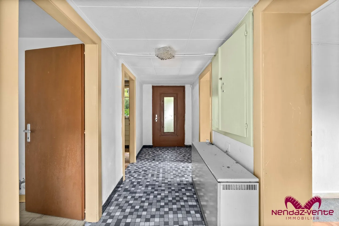 Casa di paese con due appartamenti da ristrutturare a Beuson - Foto 18 di 24