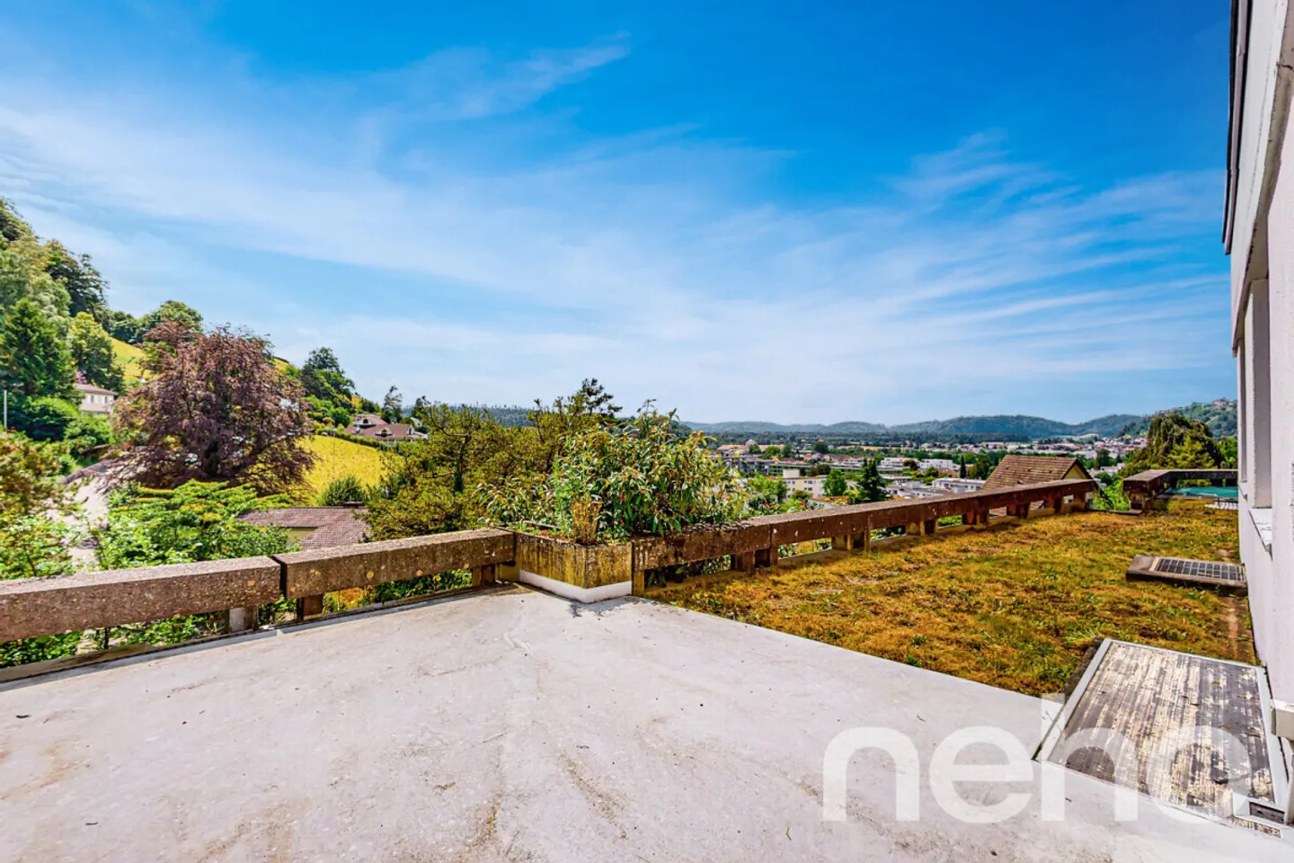 Charming Detached 7.5-Room Family House in Lenzburg - Photo 4 of 11