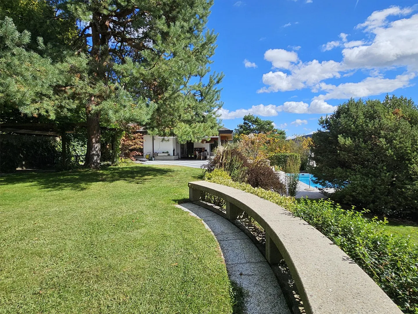 Un pezzo di paradiso sulla terra - Casa unifamiliare con giardino da sogno - Foto 10 di 16