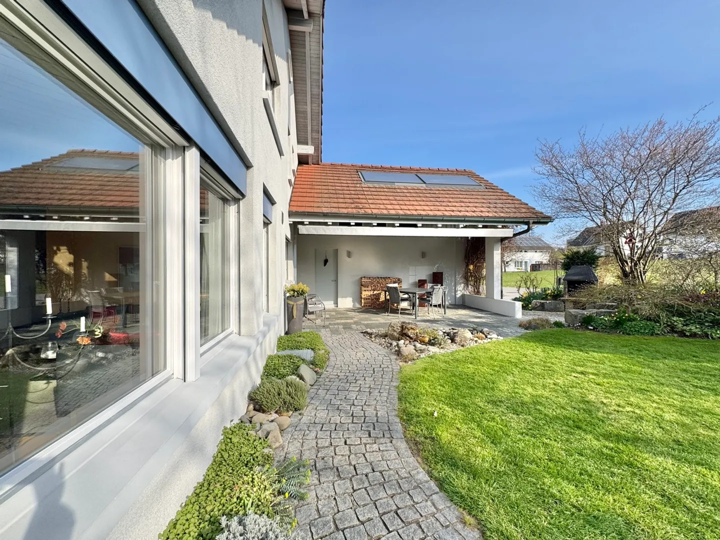 Maison individuelle élégante avec jardin ensoleillé - emplacement privilégié - Photo 1 sur 10