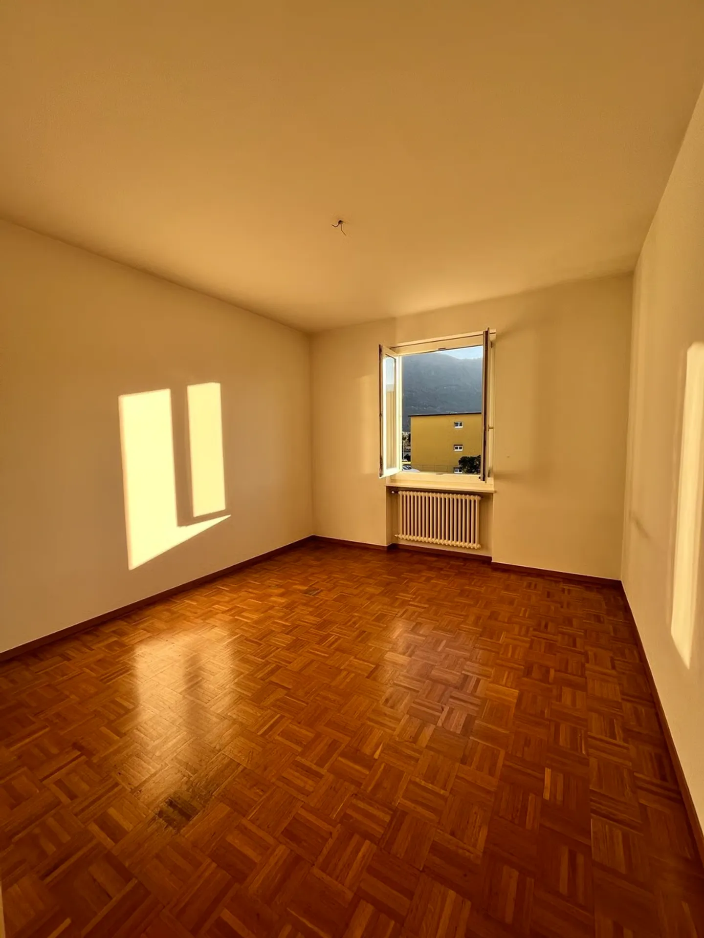 SEMENTINA, Geräumige und komfortable 3½-Raum-Vermietung - Foto 7 von 9