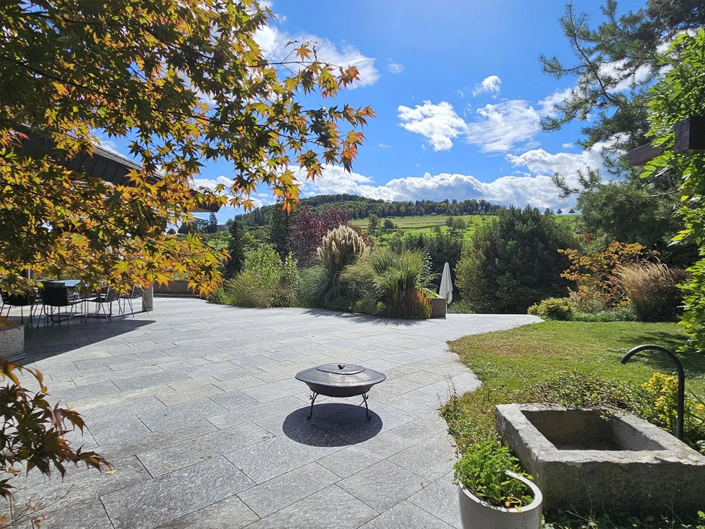 Un pezzo di paradiso sulla terra - Casa unifamiliare con giardino da sogno - Foto 3 di 16