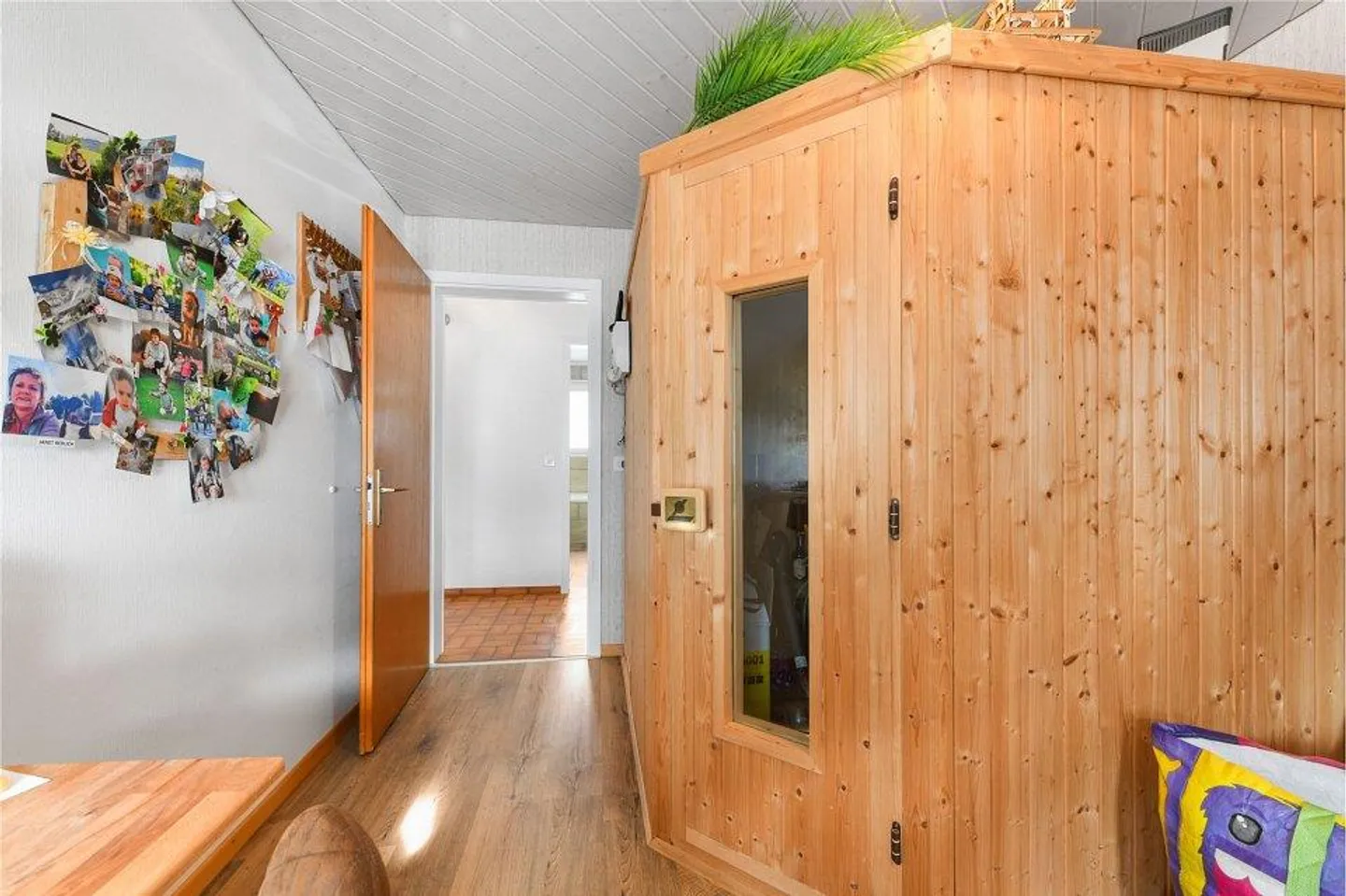 House with 6 rooms - Photo 7 of 13