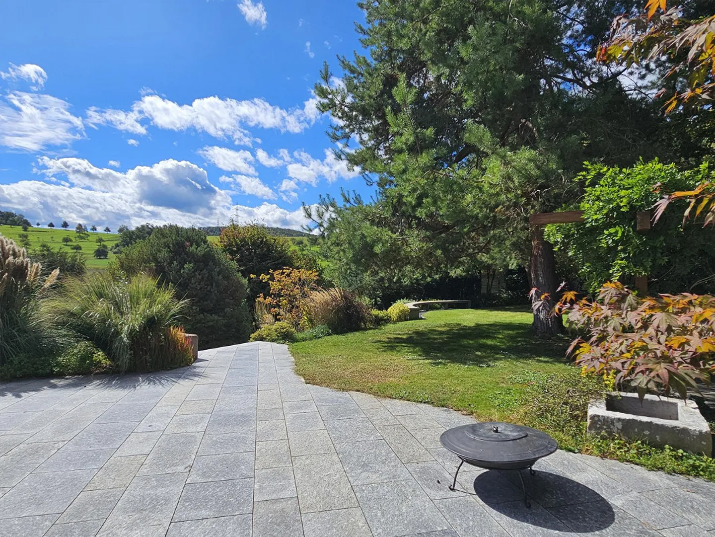 Un pezzo di paradiso sulla terra - Casa unifamiliare con giardino da sogno - Foto 4 di 16