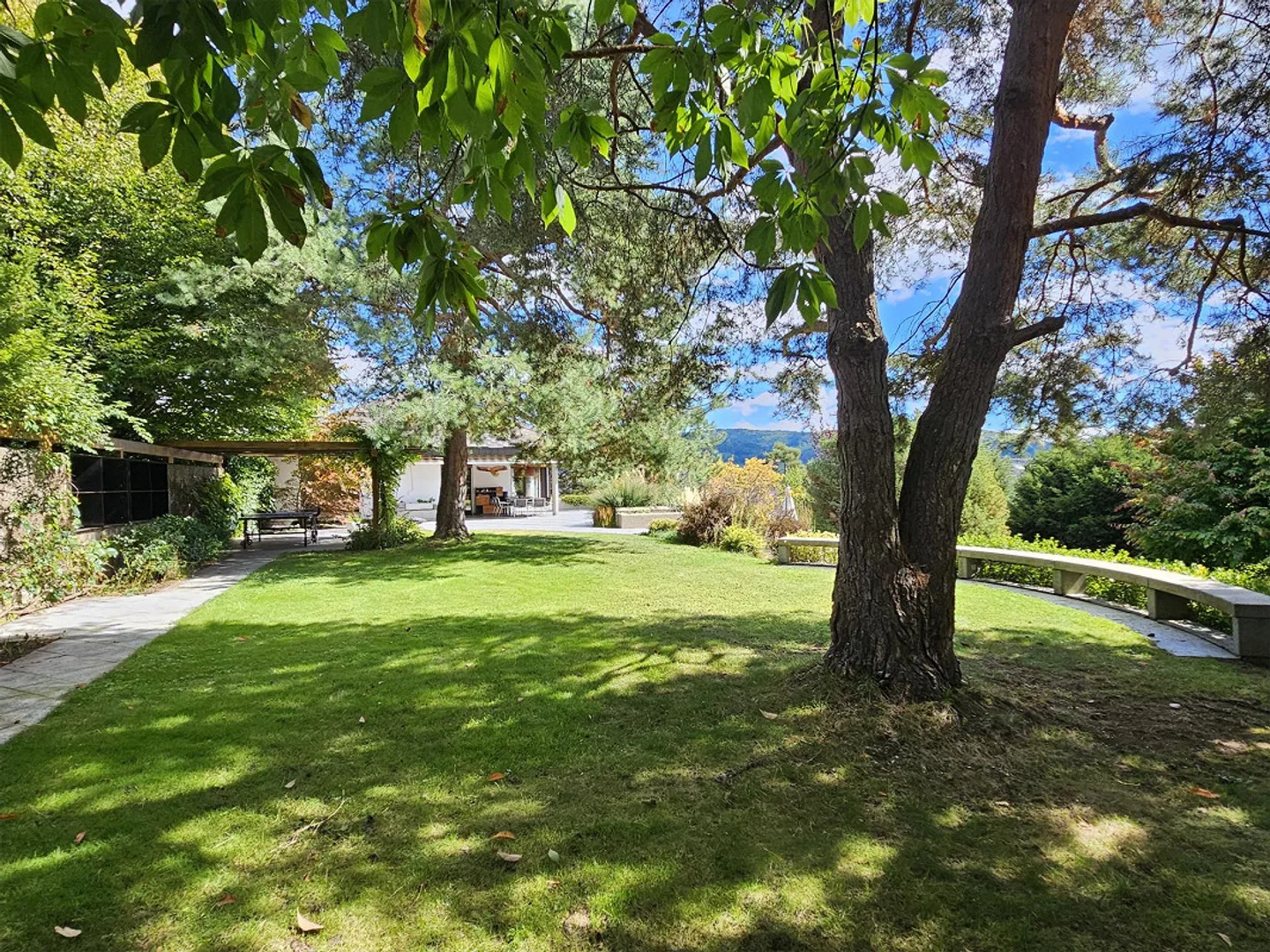 Un pezzo di paradiso sulla terra - Casa unifamiliare con giardino da sogno - Foto 8 di 16