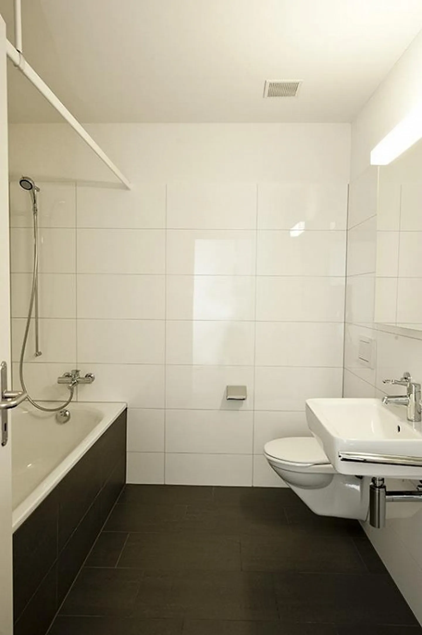 Genau richtig! Helle 2.5-Zi.-Wohnung mit grossem Balkon - Foto 7 von 12