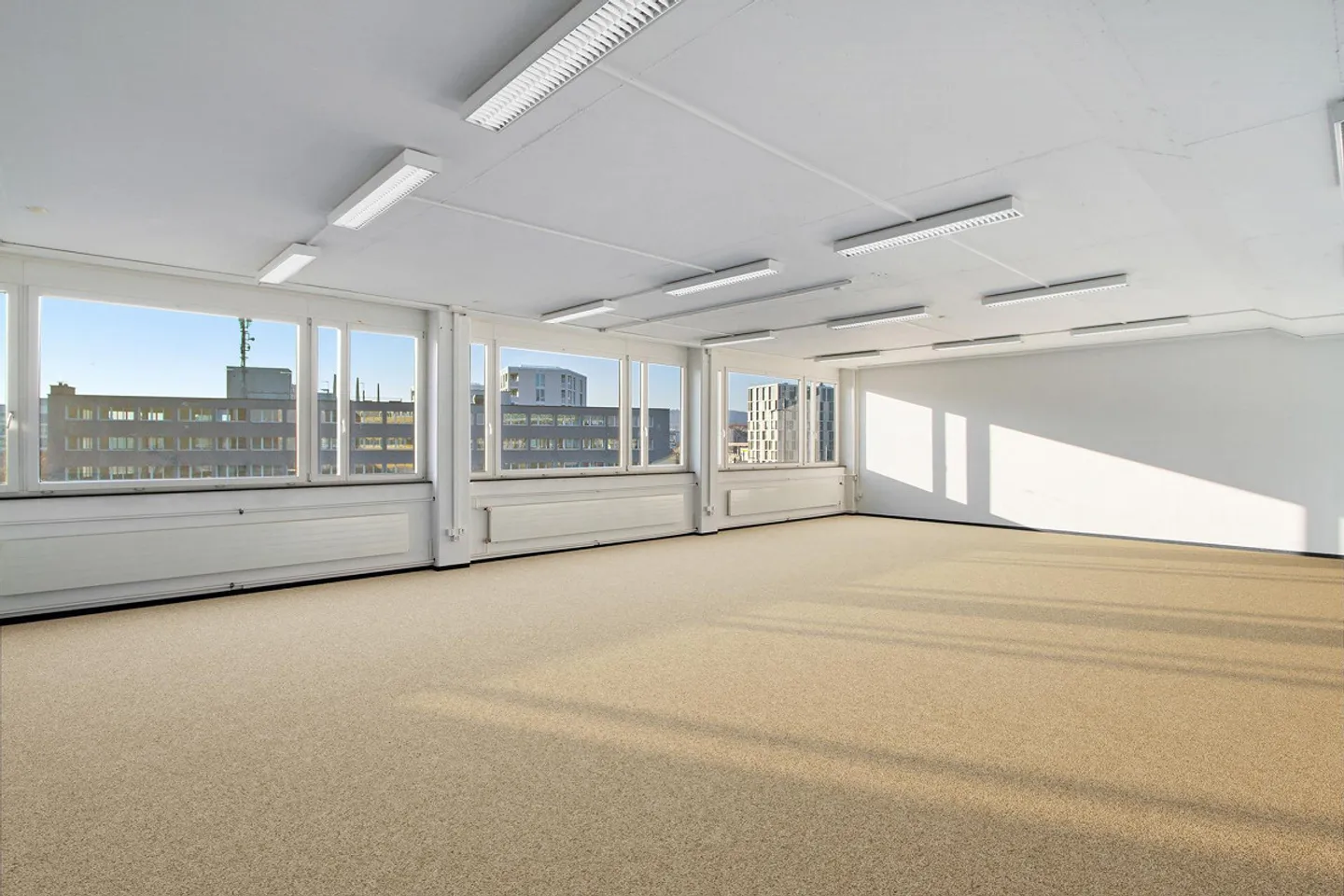 Bezugsbereite Bürofläche direkt am Bahnhof Glattbrugg - Foto 2 von 13