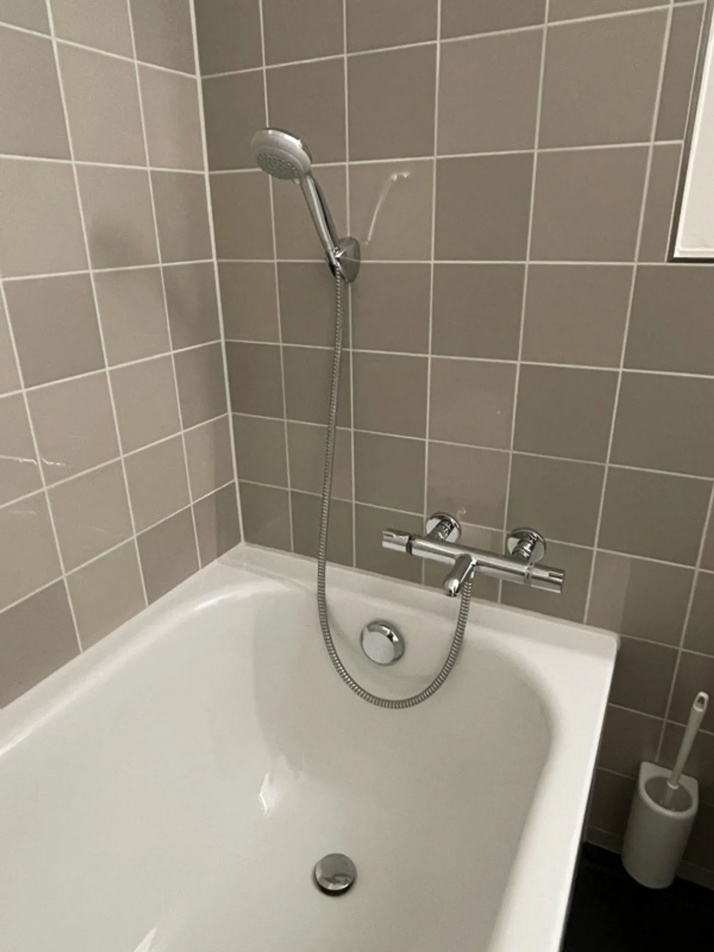 Appartamento moderno, quasi nuovo di 3,5 locali in vendita a Embrach - Foto 5 di 9