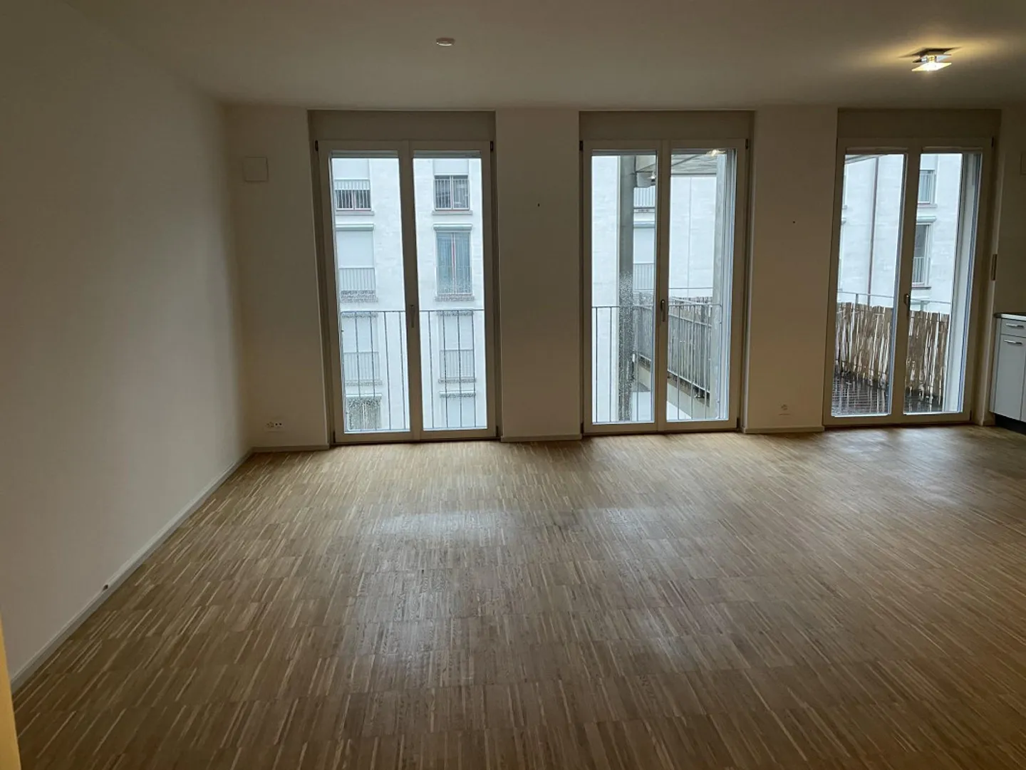 Appartamento moderno, quasi nuovo di 3,5 locali in vendita a Embrach - Foto 7 di 9