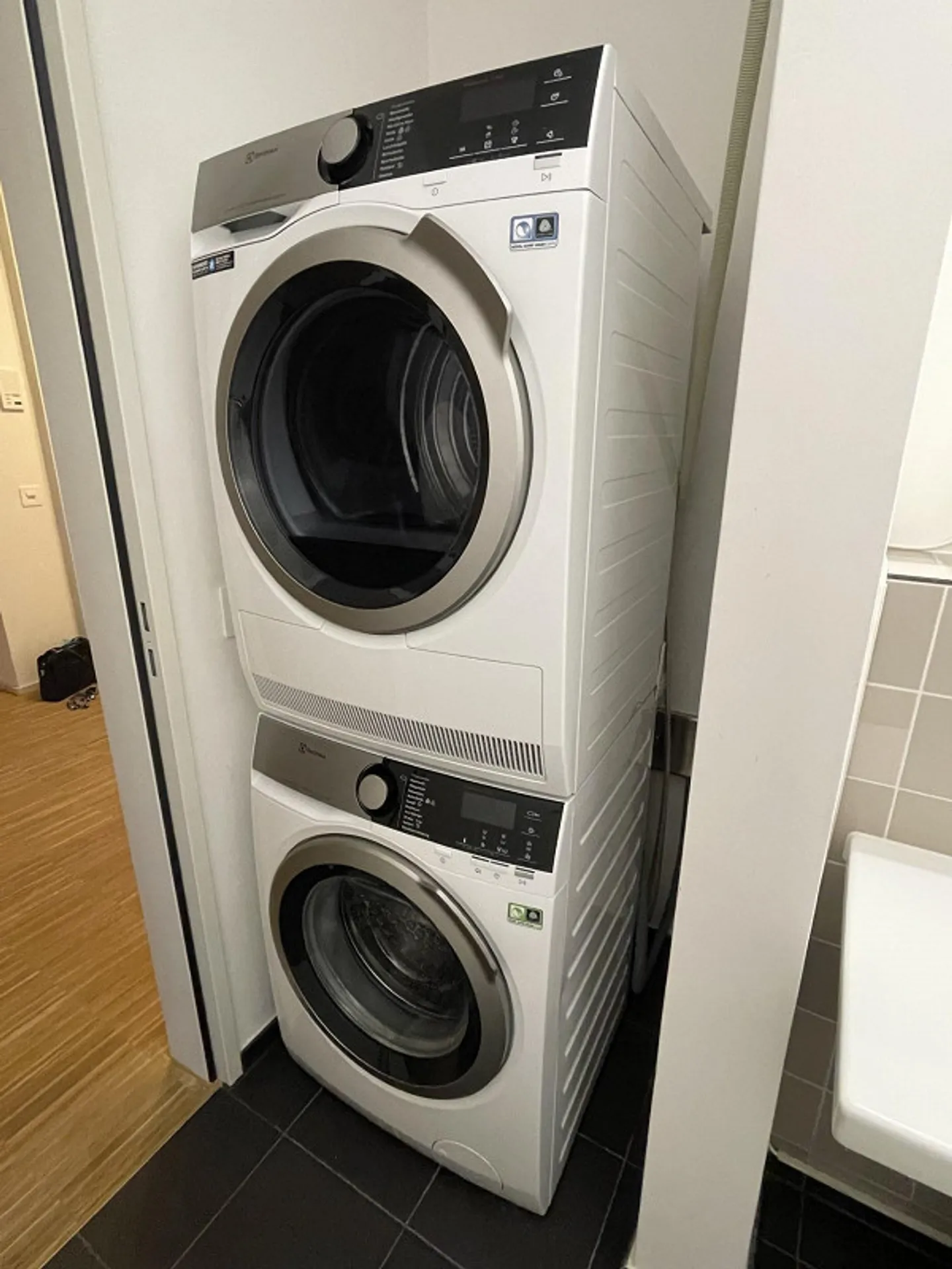 Appartamento moderno, quasi nuovo di 3,5 locali in vendita a Embrach - Foto 8 di 9