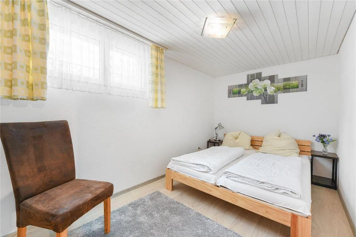 House with 6 rooms - Photo 12 of 13
