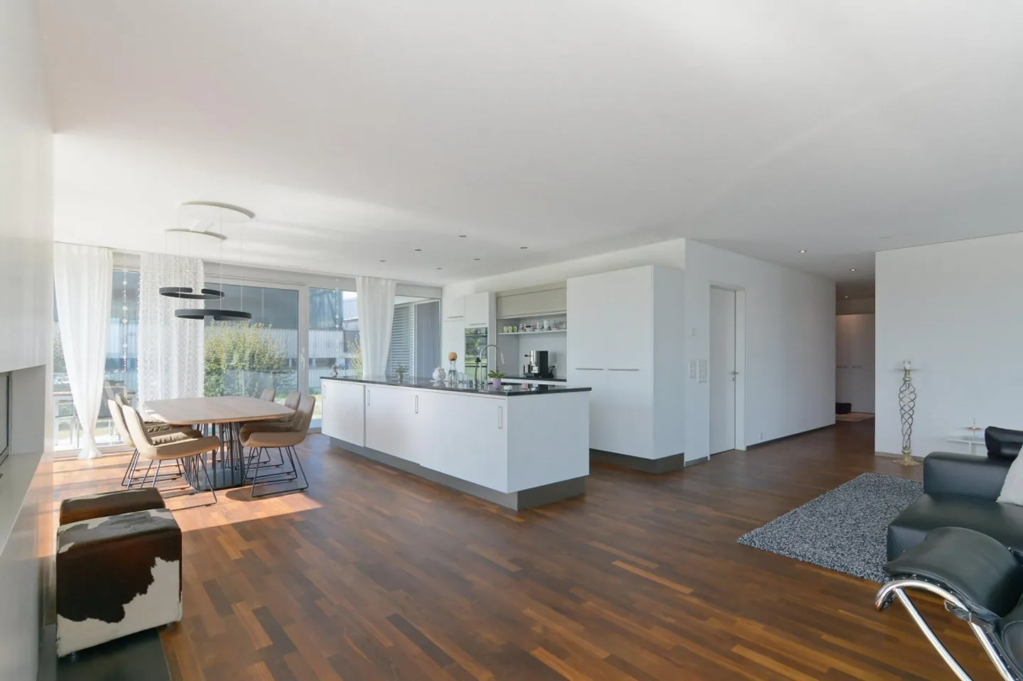 Appartement en copropriété de 3,5 à 5,5 pièces avec vue sur le lac - Photo 2 sur 23