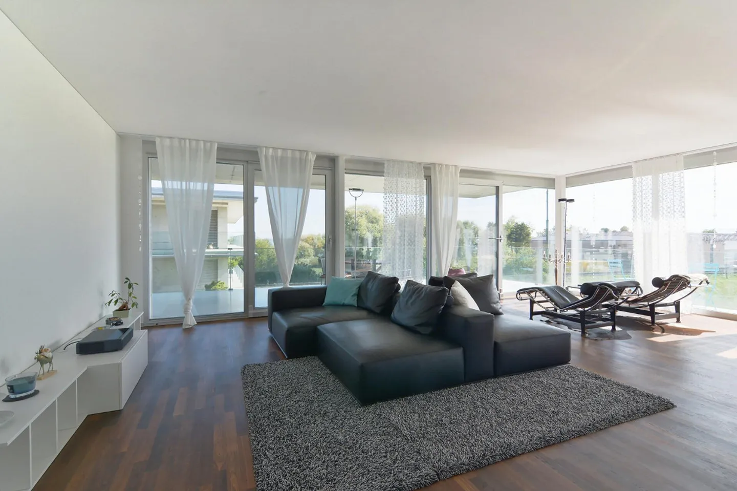 Appartement en copropriété de 3,5 à 5,5 pièces avec vue sur le lac - Photo 4 sur 23