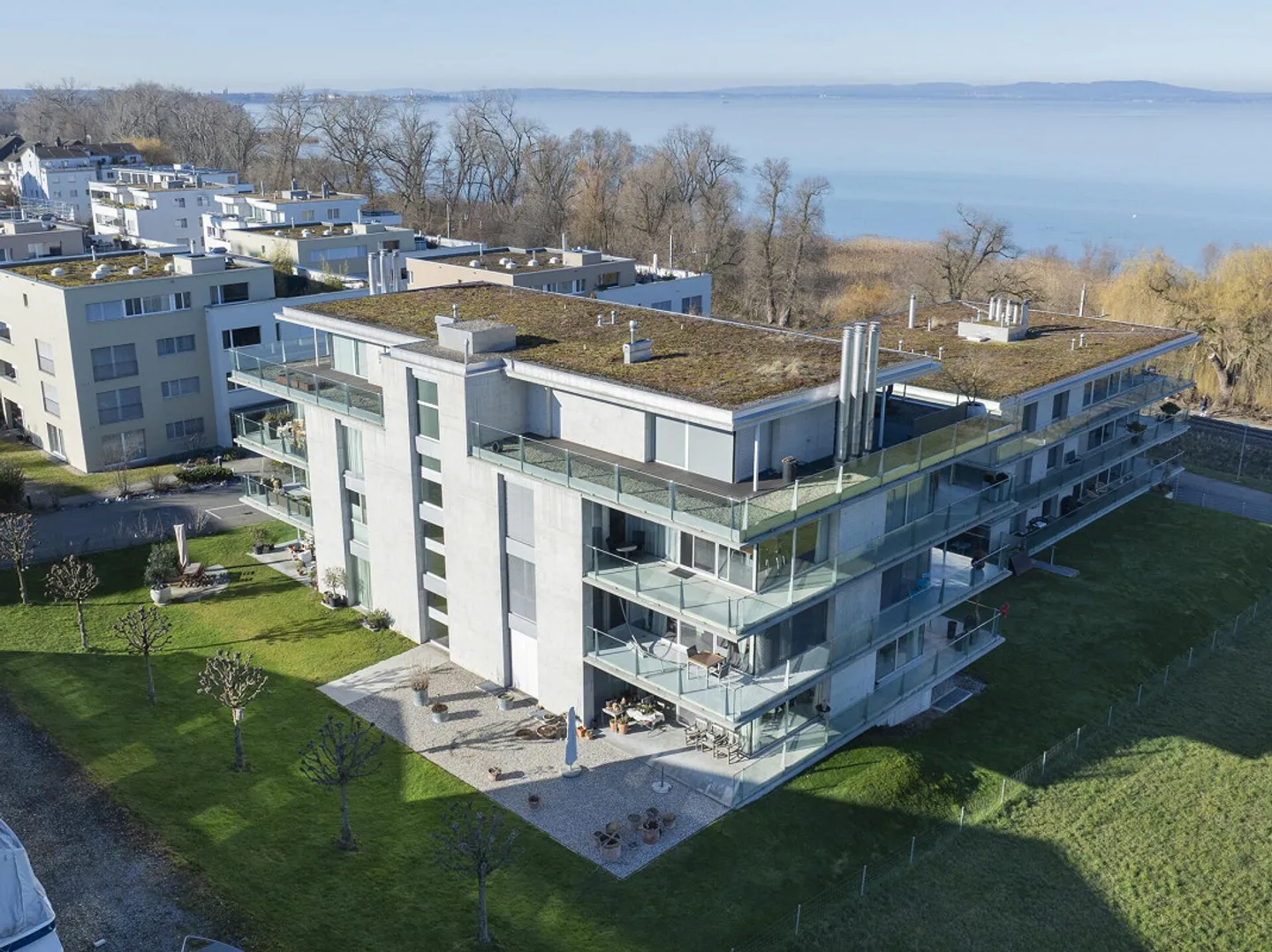 Appartement en copropriété de 3,5 à 5,5 pièces avec vue sur le lac - Photo 6 sur 23