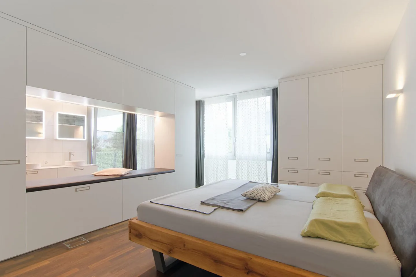 Appartement en copropriété de 3,5 à 5,5 pièces avec vue sur le lac - Photo 11 sur 23