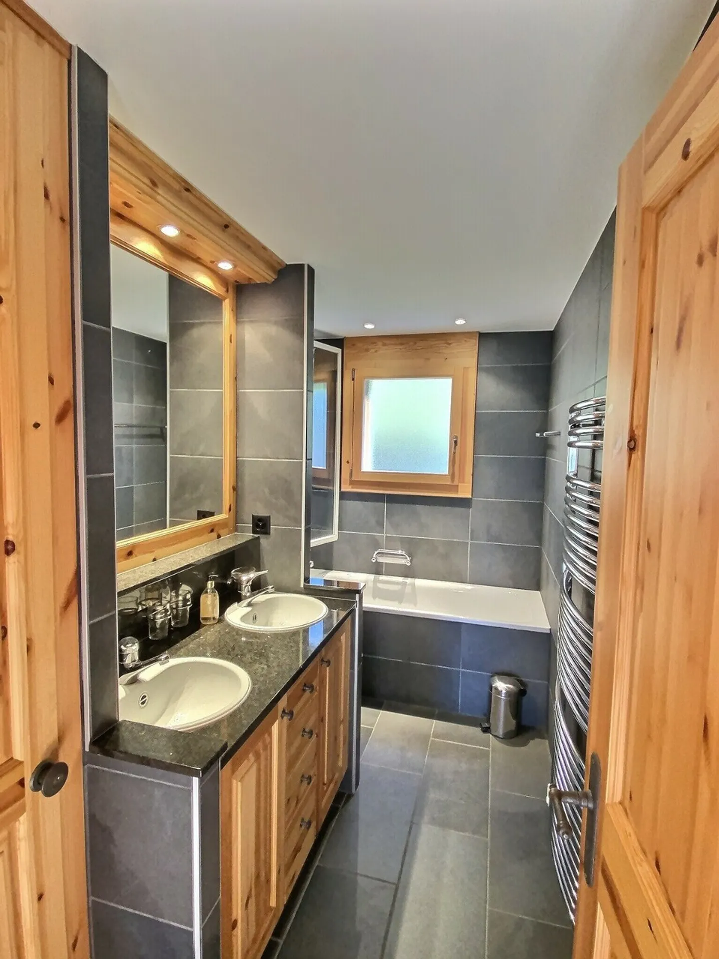 25 40 Appartement 4,5p en rez-de-chaussée  - Photo 13 sur 19