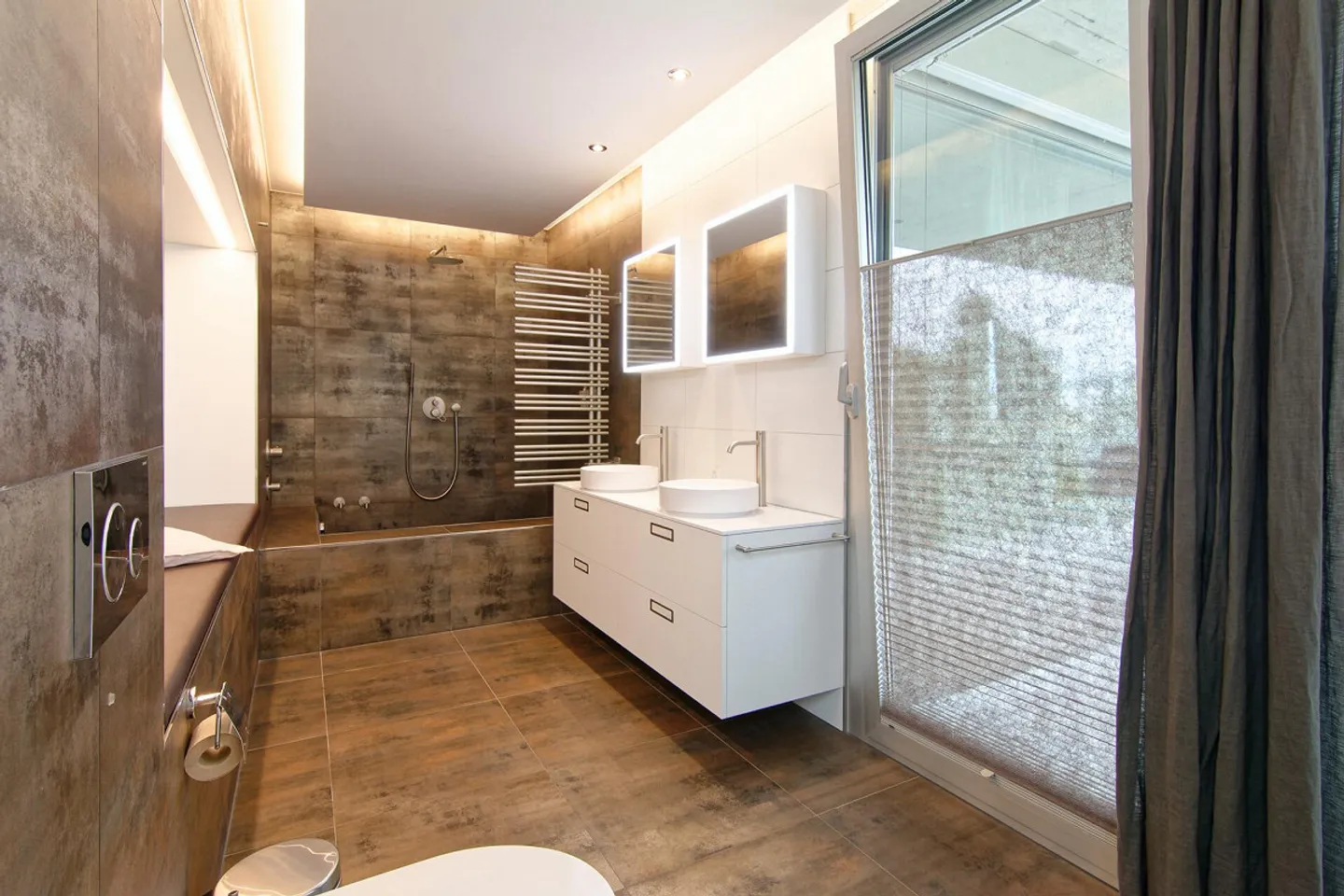 Appartement en copropriété de 3,5 à 5,5 pièces avec vue sur le lac - Photo 19 sur 23