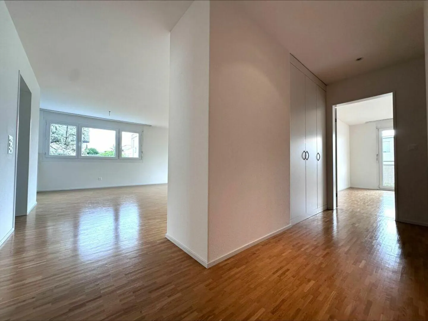 Helle 4.5-Zimmer-Wohnung - Foto 2 von 12