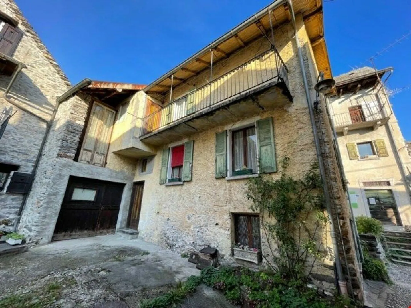 GORDOLA ( KERN ) - IN VENDITA CASA TICINESE DA RISTRUTTURARE - Foto 3 di 13
