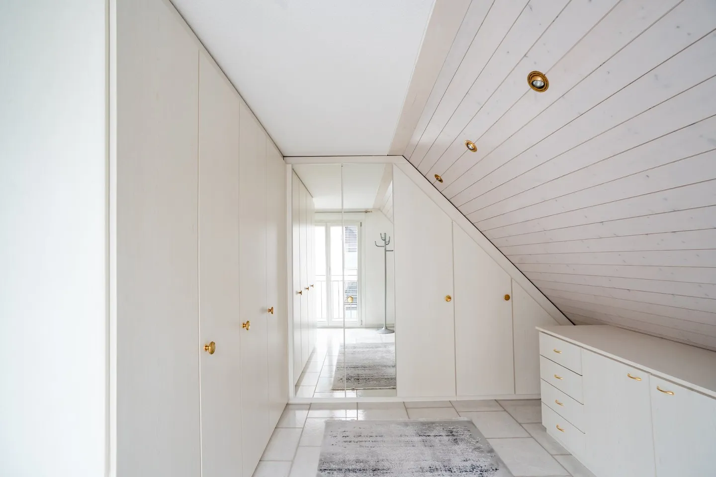 Ein Wohntraum mit Charme – zentral und dennoch ruhig gelegen - Foto 7 von 13