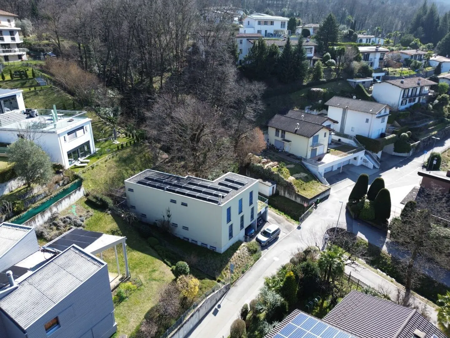 Energieeffiziente Villa bei Lugano - Foto 13 von 14
