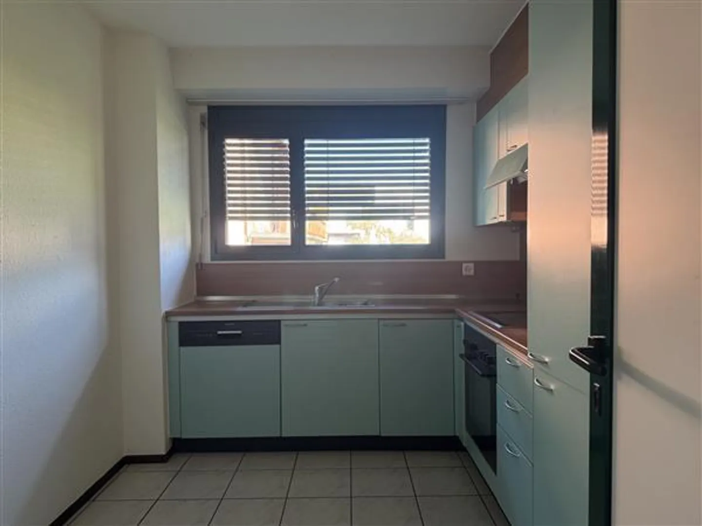 Helle 3.5-Zimmer-Wohnung - Foto 3 von 12