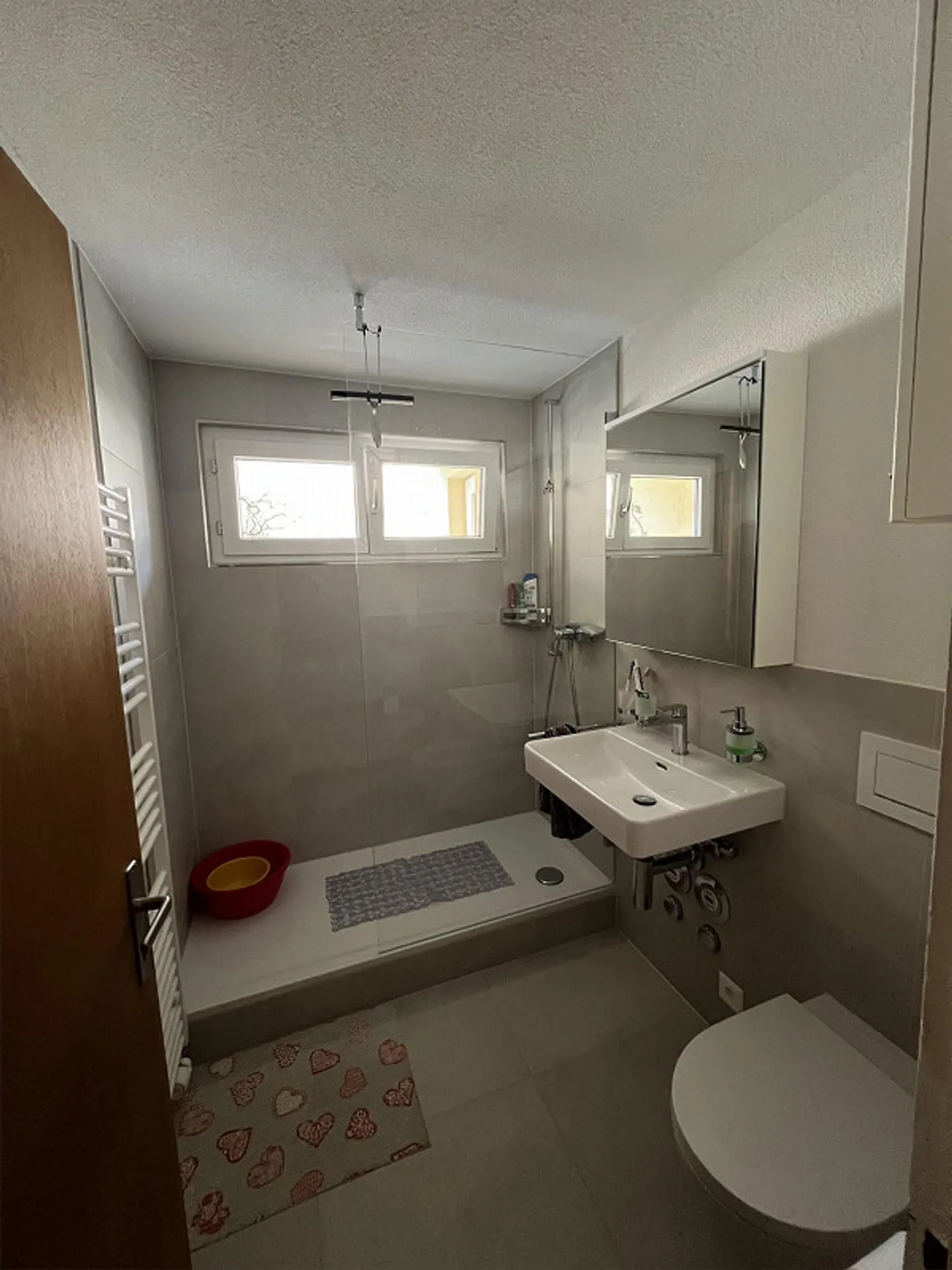 4-Zimmerwohnung an schöner Wohnlage in Netstal - Photo 8 of 12