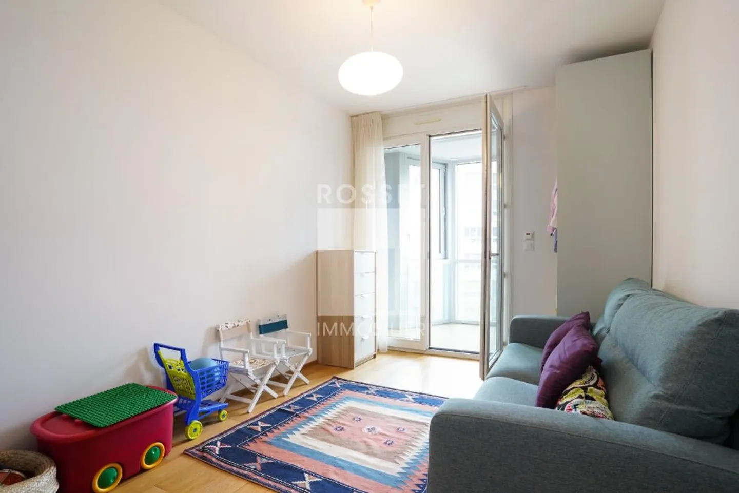 5-Zimmer-Wohnung im 3. Stock mit Aufzug - Foto 6 von 8