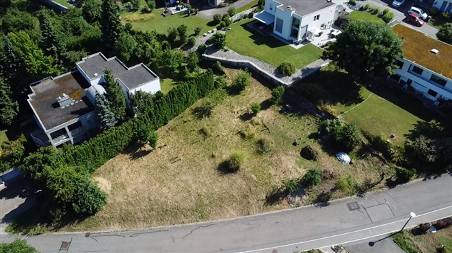 «Attraktives Grundstück an ruhiger und sonniger Lage» - Photo 3 sur 5